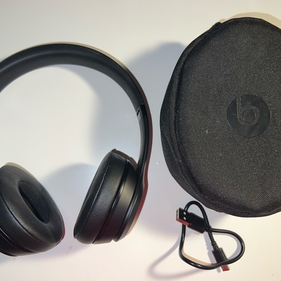 BEATS- Solo 3 Wireless